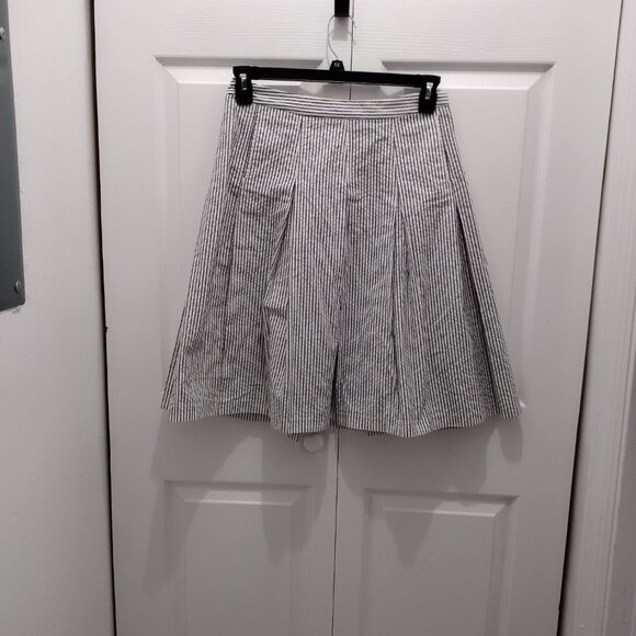 J.Crew Pleated Striped Cotton Skirt Women’s Size 2 Navy White A-Line Knee Length - Picture 5 of 10